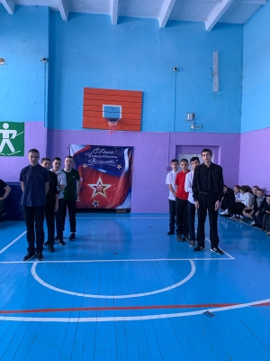 «Один день в армии».
